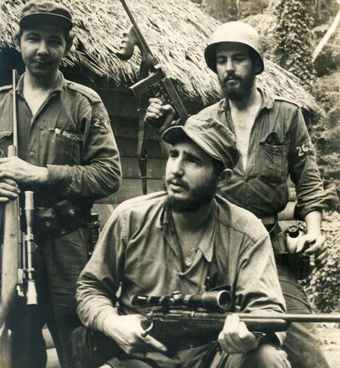 Fidel y Raúl en la Sierra 