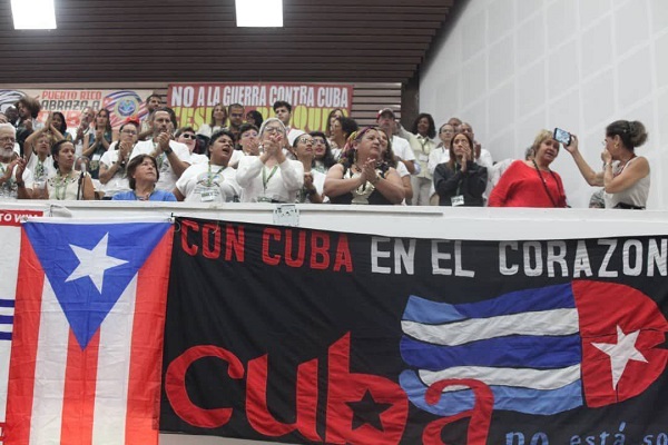 Participantes en el Coloquio Fidel: legado y futuro