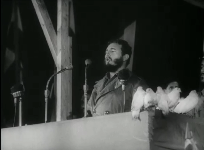 Fidel durante su discurso en el Gran Stadium de La Habana el 6 de agosto de 1960. Foto: capturada del Noticiero ICAIC Latinoamericano