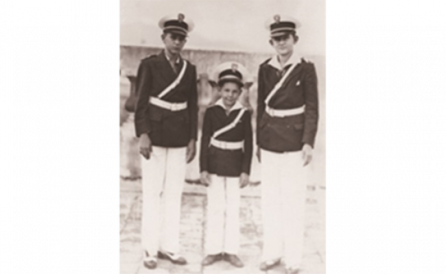 Fidel, Raúl y Ramón en el Colegio de Dolores. Fotografía tomada en 1941