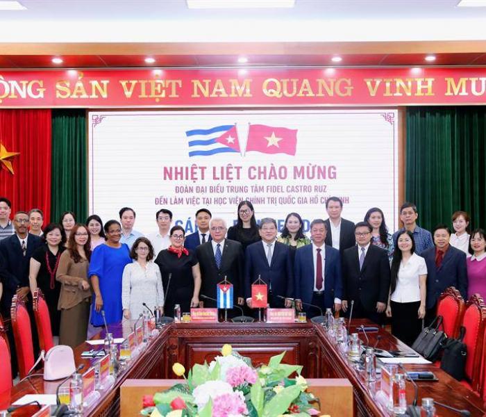 Delegación del Centro Fidel Castro Ruz a la Academia Nacional de Política Ho Chi Minh