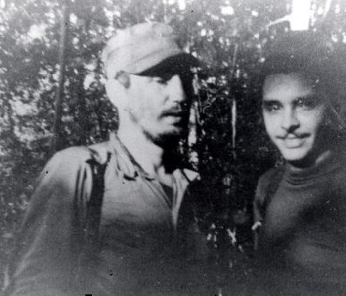 Fidel y Frank en la Sierra Maestra 