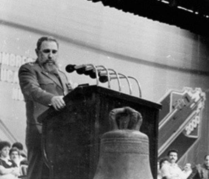 Fidel y la campana de La Demajagua
